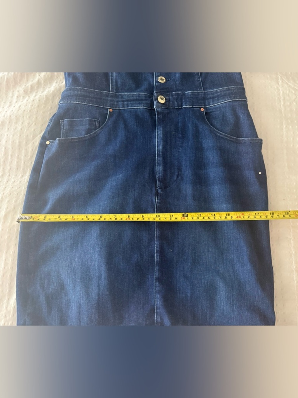 GUESS Stretch Denim Mini Dress Gold Button Front Structured Waist Y2K Jean Dress - Picture 14 of 17